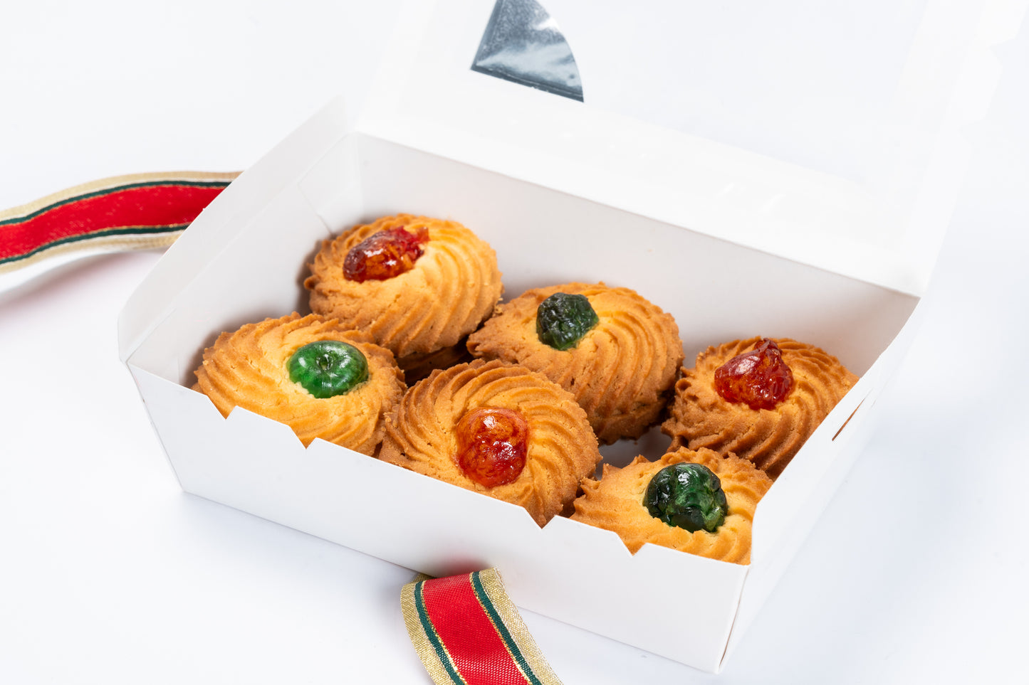 Cherry Shortbreads (6 Pieces)